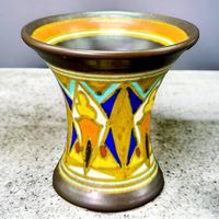 Superbe vase en céramique GOUDA Pays-Bas Signé Numéroté
