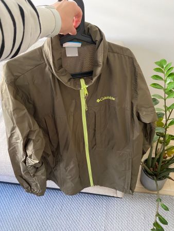 Columbia wind/ rain jacket