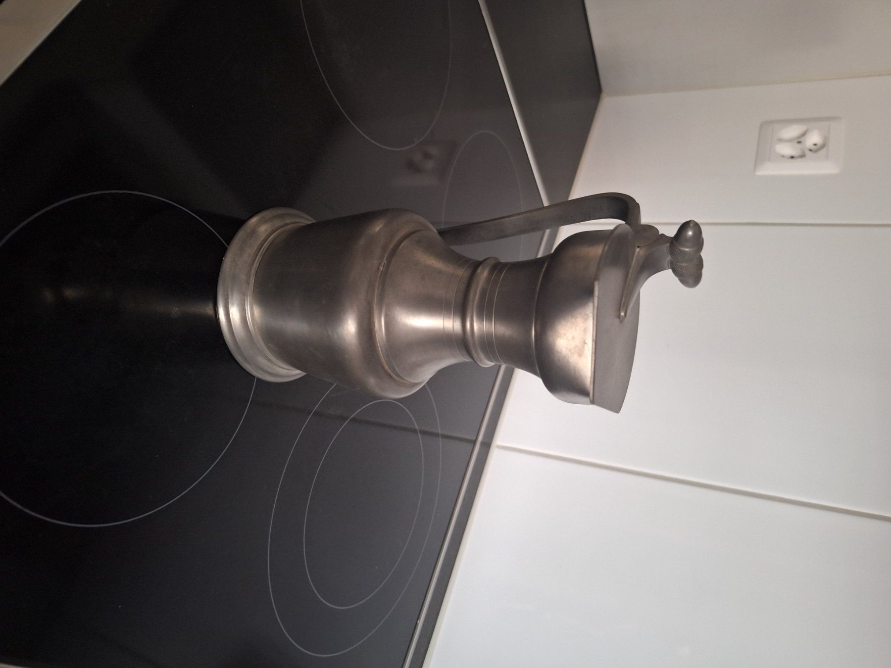 Caraffe: Pichet ancien en étain massif – Usato da Kloten venduto da flo_r5hm 1