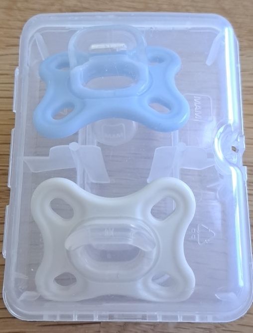Mam Succhiotti & catenelle porta ciuccio: Neu 2 Mam Schnuller Newborn – Nuovo (secondo la descrizione) da Bergdietikon venduto da Staphylococcus