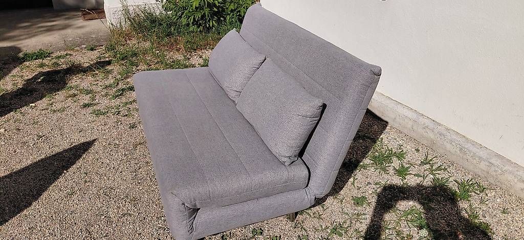 Sofas: Canapé-lit gris en bon état – Gebraucht aus Geneveys-Coffrane von gaialabs 2