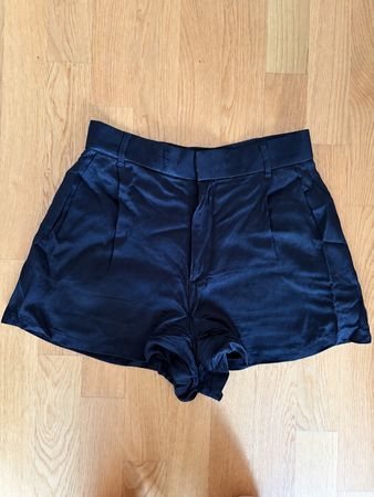 Satin Zara Shorts in Grösse S