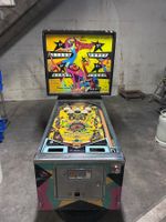 Lot machines à sous, flipper, juke-boxs