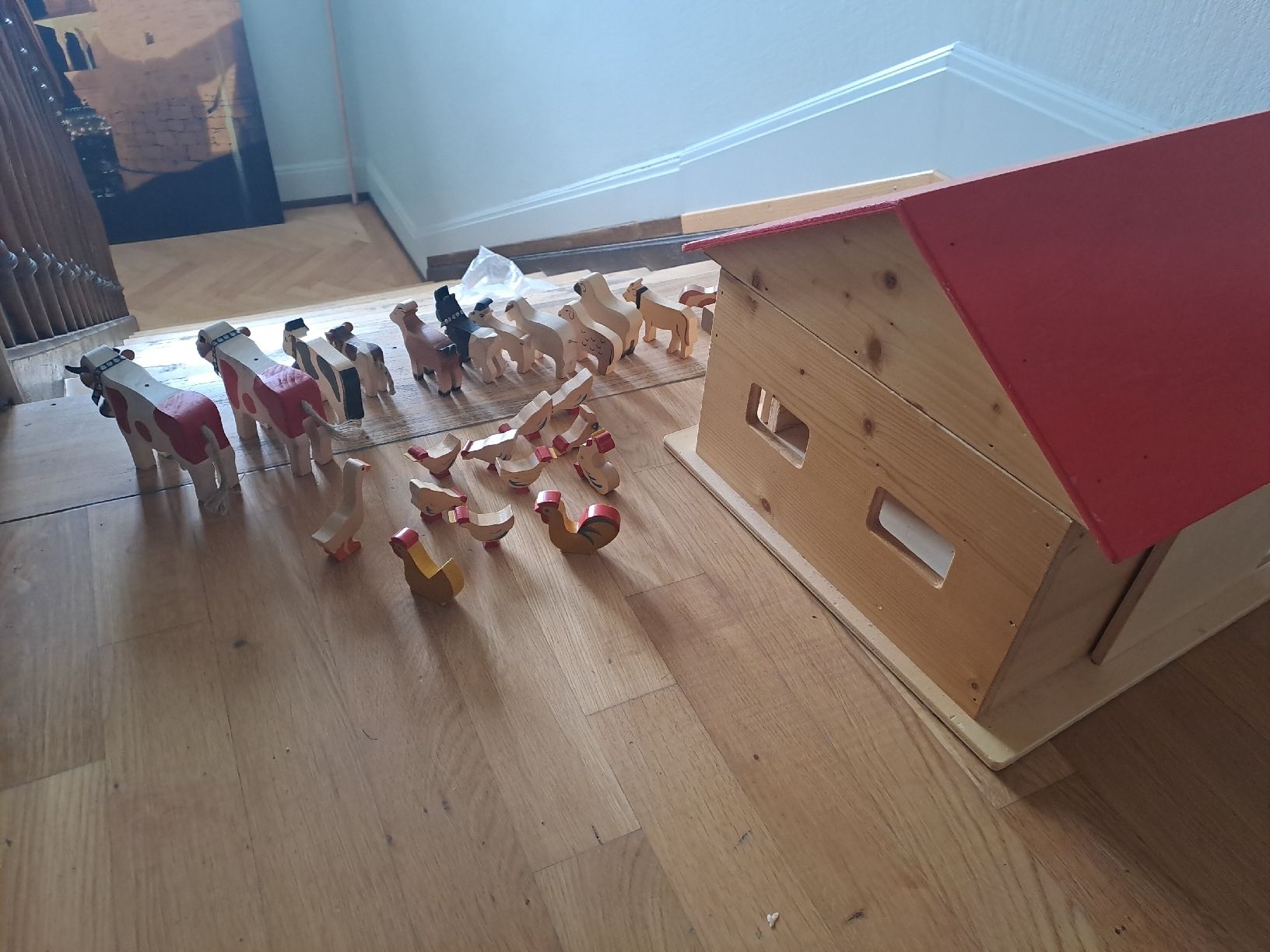 Spielzeuge: Spiel-Kuhstall mit Tierli – Gebraucht aus Zürich von Jeanlavioline 4