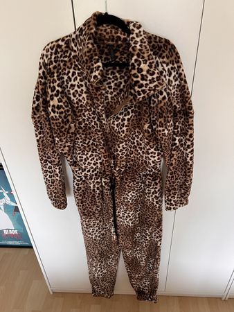 Leopardenmuster Jumpsuit, Gr. M, ideal für den Winter!