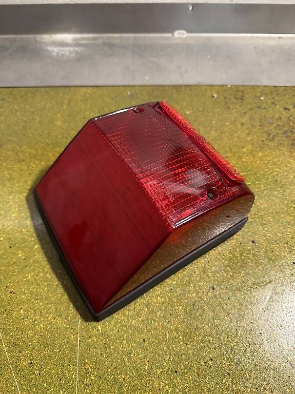 Alle Rollerersatzteile: Vespa PX Rücklicht  – Gebraucht aus Bern von Roynsky 1