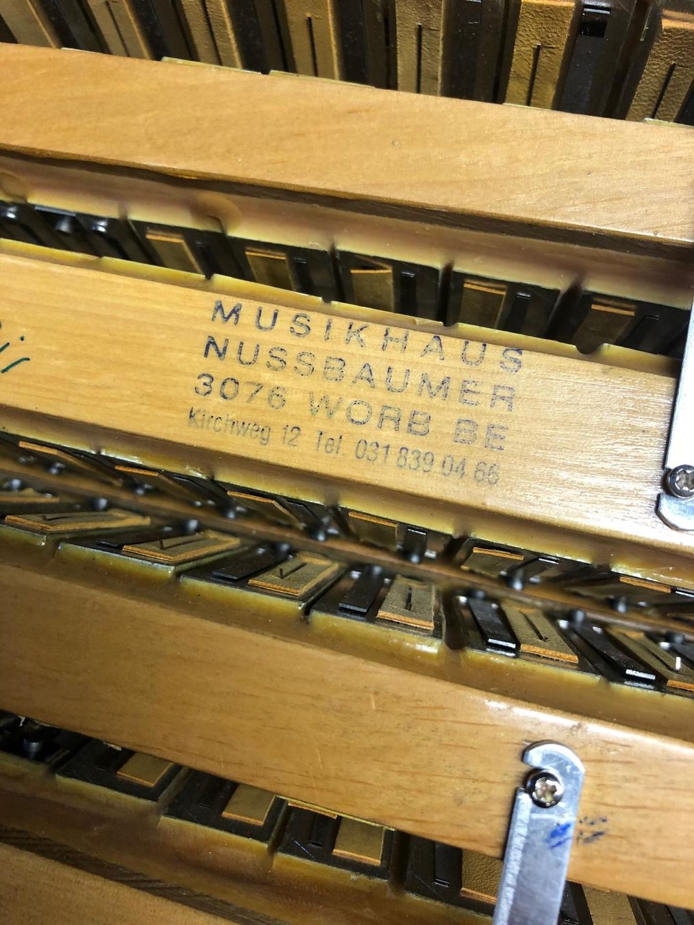 Strumenti musicali: Akkordeon mit geradem Tastenbrett – Usato da Bern venduto da ann_n2br 6