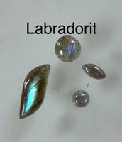 4 exclusive leuchtende Labradorit Cabochons