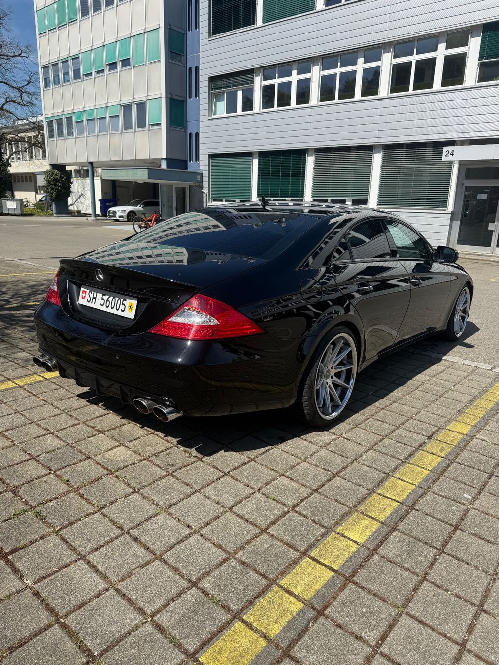Mercedes-Benz Autos: Mercedes Benz CLS 350 CGI – D'occasion à Beringen par ago_z9nc 2