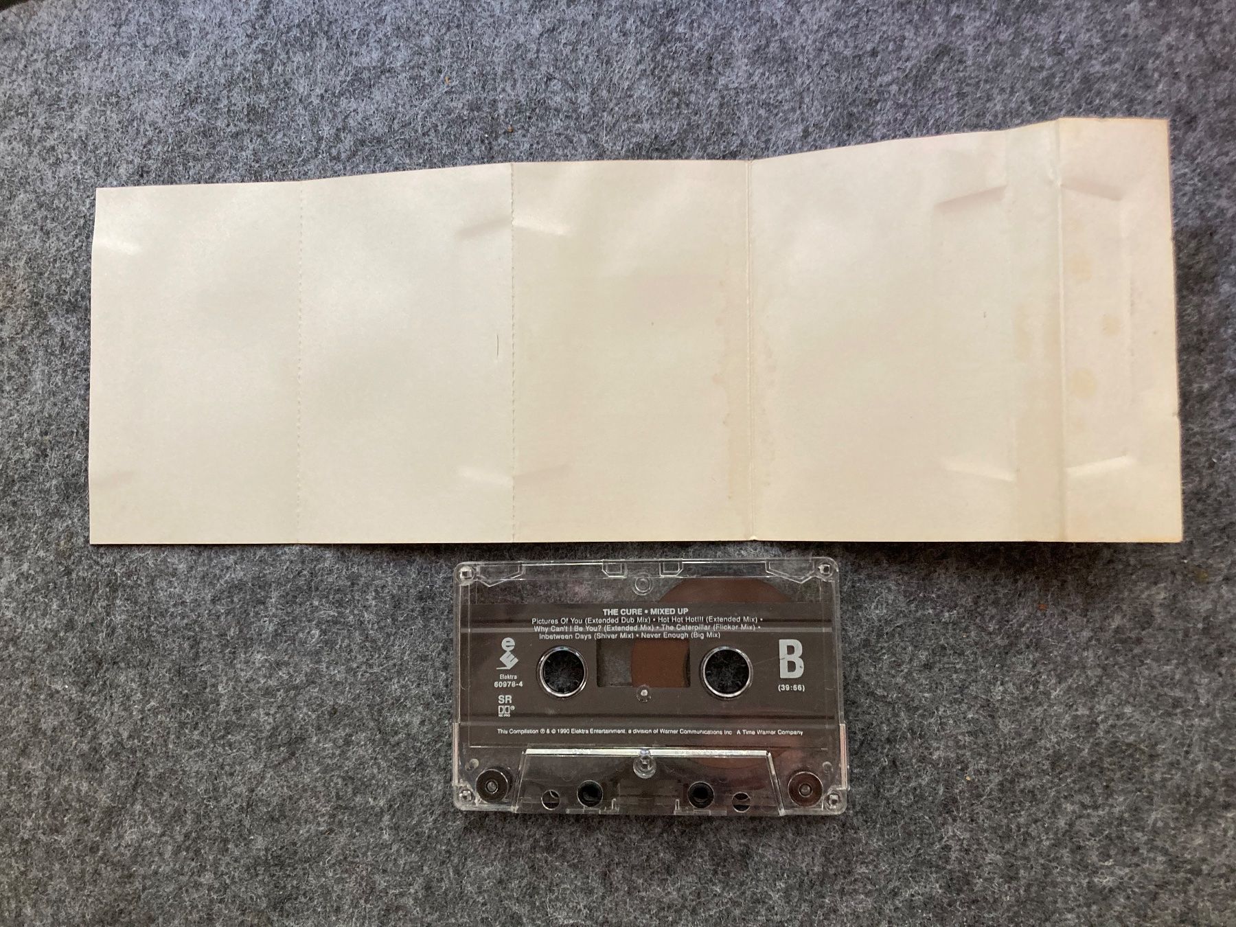 Cassettes audio: The Cure - Mixed Up (MC) – D'occasion à Fribourg par Karushi 4
