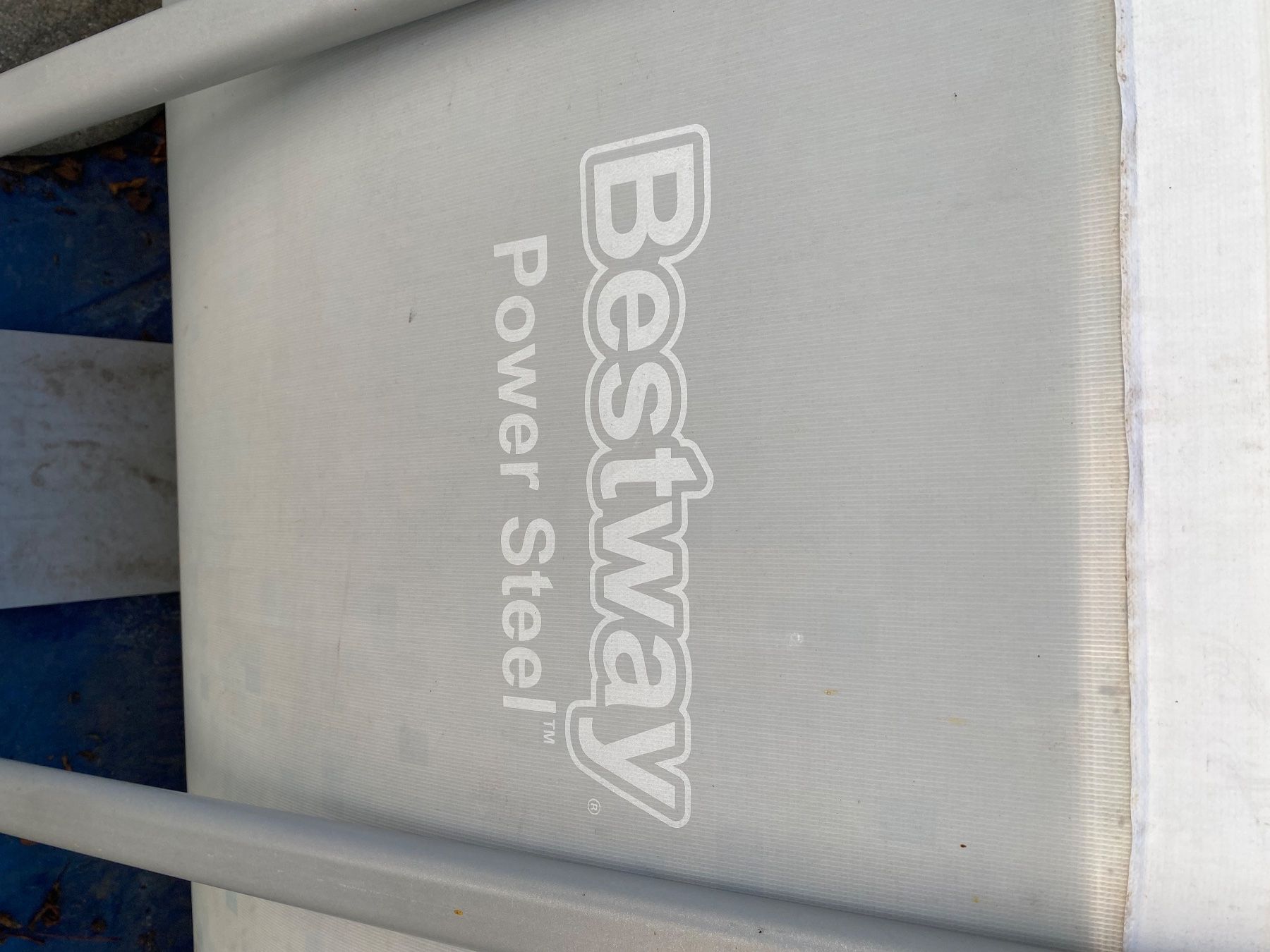 Piscine: Bestway pool – Usato da Arcegno venduto da bre_27wx 7