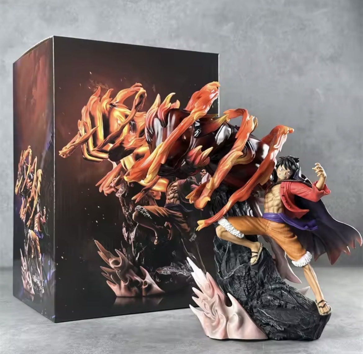 Statuette: Figurine Luffy One Piece Effets feu  – Nuovo (secondo la descrizione) da Nyon venduto da FigurineBoy88