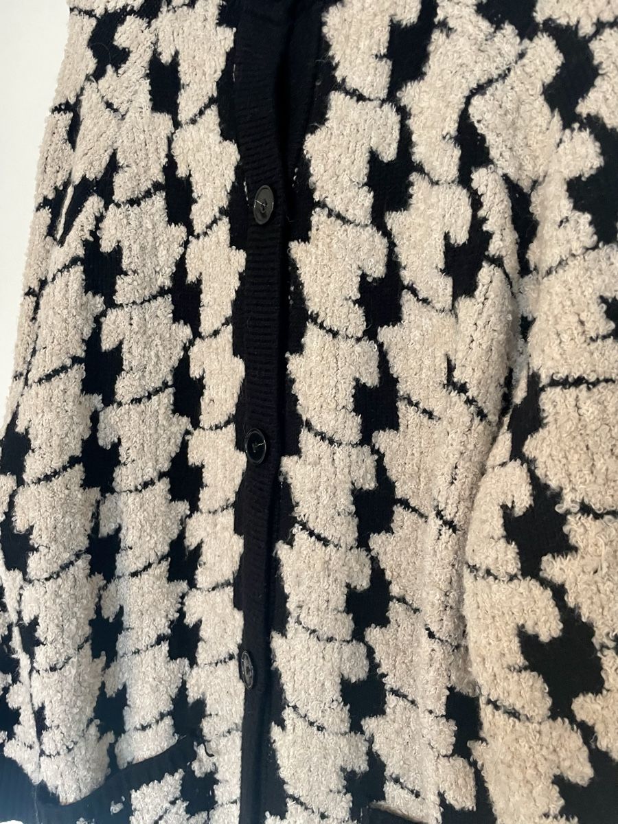 Mango Maglioni & Felpe: Stylish Knit Cardigan - Oversized – Nuovo (secondo la descrizione) da Roche VD venduto da closetcleanse 4