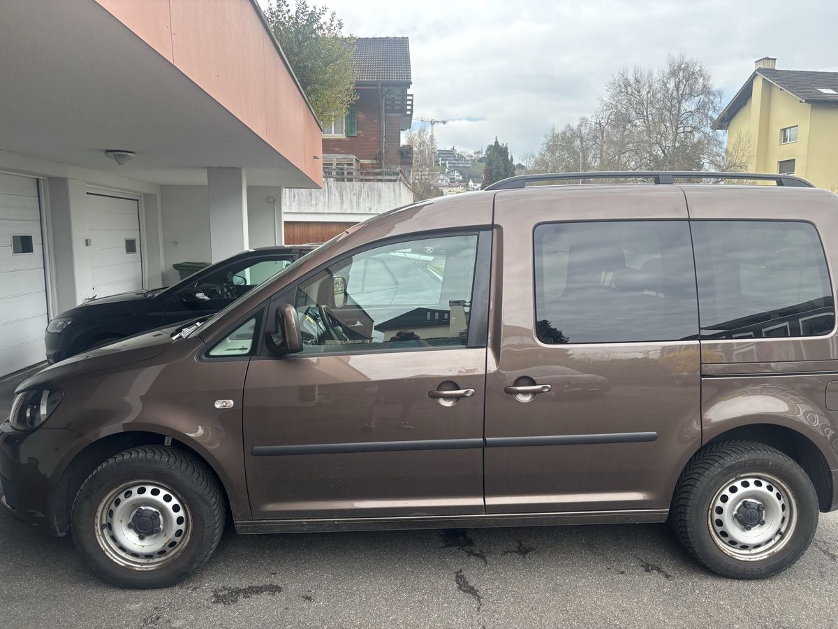 Veicoli commerciali: VW Caddy 16 Diesel – Usato da Wollerau venduto da rob_rqm9