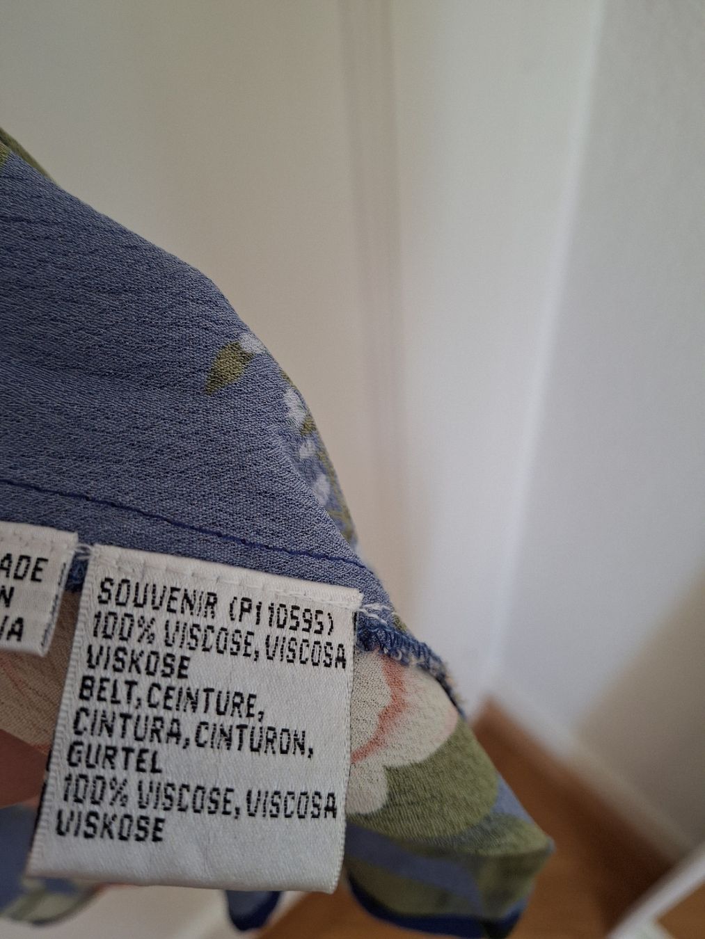 Kleider: Robe bleue à fleurs Derby S – Gebraucht aus Lausanne von Cognitia 2