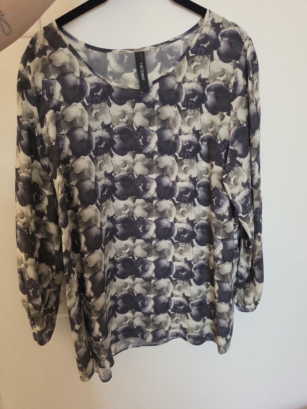 Marc Cain Blusen: Marc Cain Bluse Seide  Grösse 44 N5  – Neu (gemäss Beschreibung) aus Berg TG von lisboa.sky