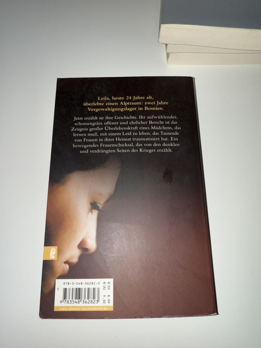 Libri: Leila - Ein bosnisches Mädchen - Cavelius – Usato da Grenchen venduto da Bach94 1