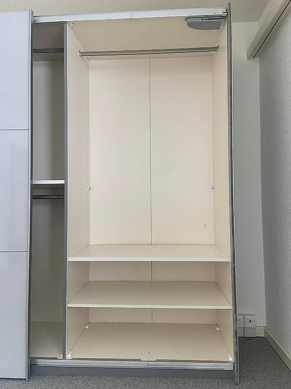 Pfister Armadi: Kleiderschrank Pfister Primo Moderano – Usato da Davos Dorf venduto da BenoitFichaux 2