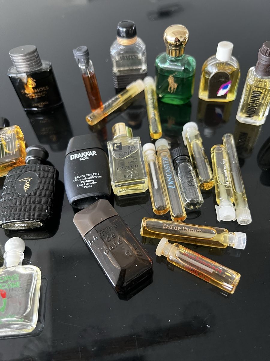Lacoste Profumi & Eau de Toilette: Miniatures de parfum de collection - Lot exceptionnel! – Usato da Gland venduto da choupon 5