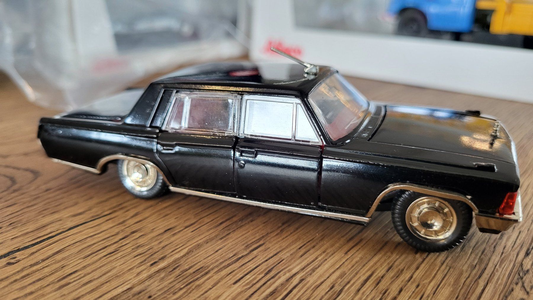 Modellini d'auto: ZIL-117, made in USSR 1:43 – Usato da Rothrist venduto da Juana5 2