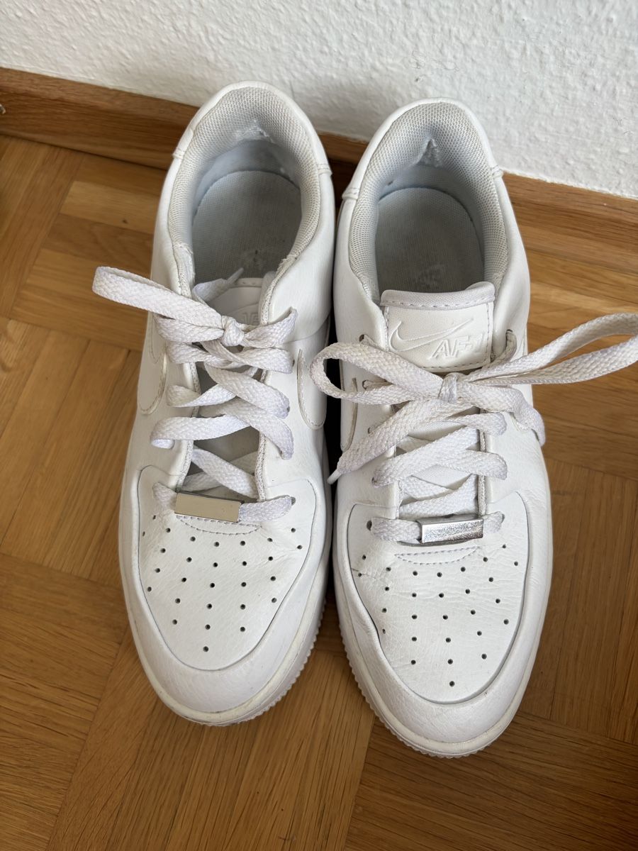 Chaussures femmes: Nike Air Force One – D'occasion à Zürich par ste_28gp 1
