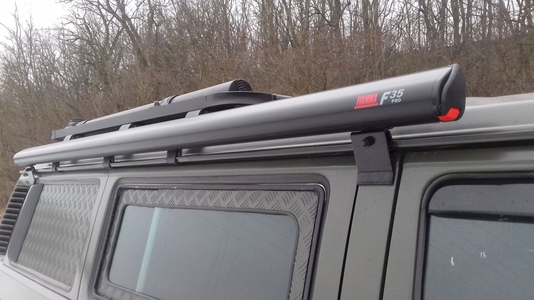 Altri accessori per camping: Fiamma F35 Pro 250 Markise schwarz 250cm – Nuovo e nell'imballaggio originale da Bottighofen venduto da zaap 1
