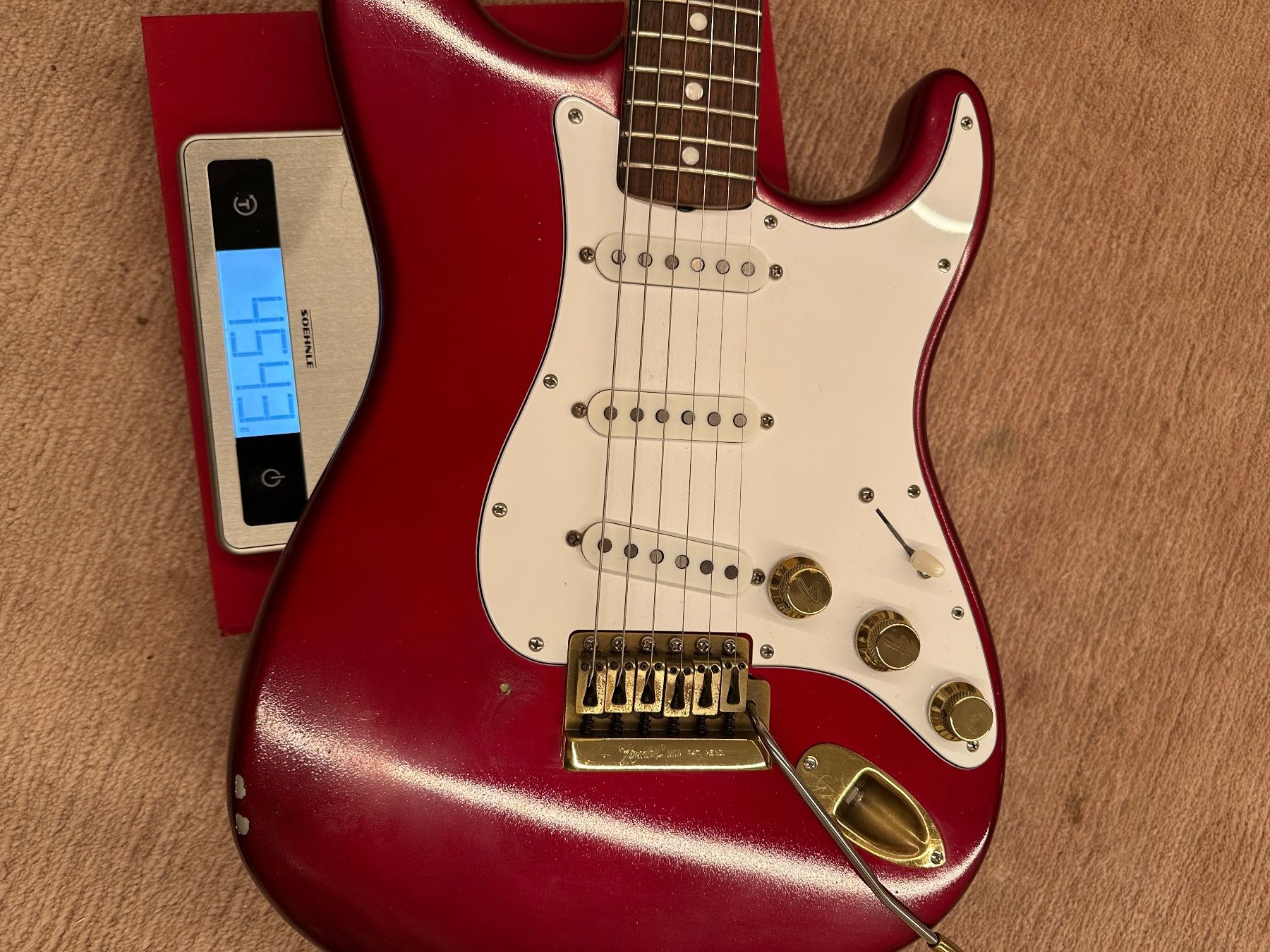 Fender Strumenti musicali: Fender "The Strat" 1982 inkl. Koffer – Usato da Tschierv venduto da Screamingwolfguitars 8