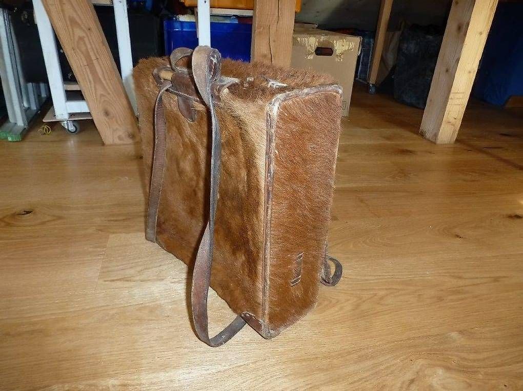 Zaini: alter Militärrucksack Affe – Usato da Wattwil venduto da Bleifrei 2