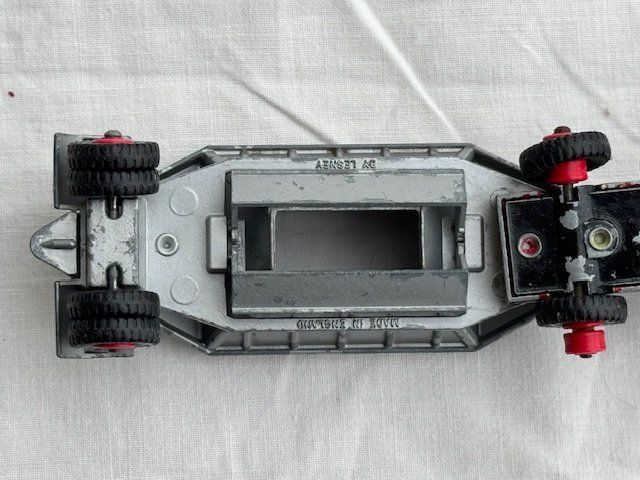 Matchbox Modellini d'auto: MATCHBOX MAJOR TRACK FRUEHAUF HOPPER - NO M4 – Difettoso da Honau venduto da Ritika 5