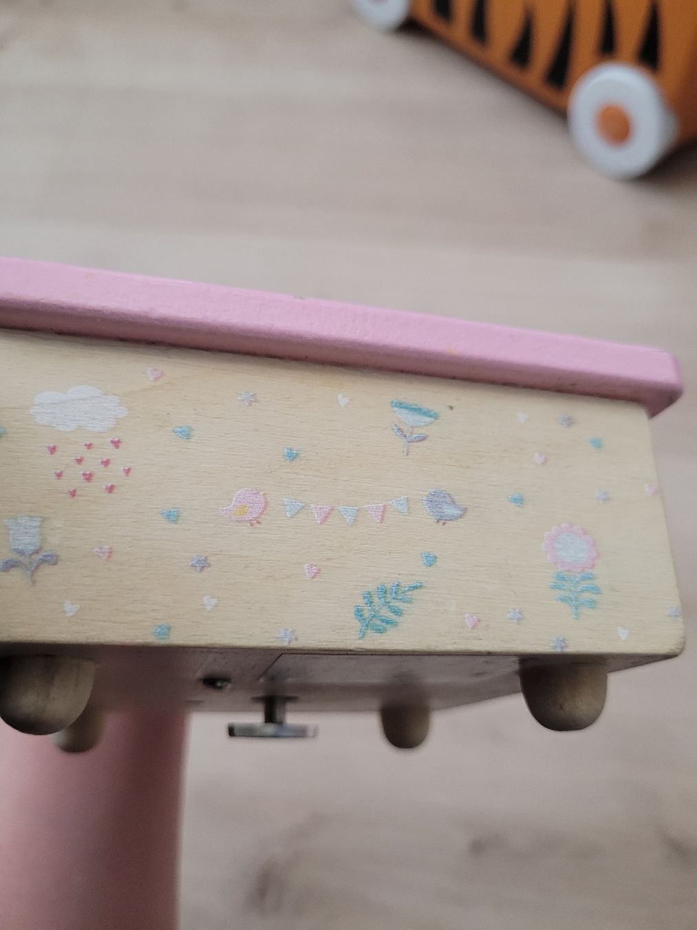 Carillon: Spieldose Baby – Usato da Lupsingen venduto da sta_wgg5 3