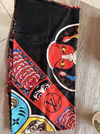 Louis Vuitton châle