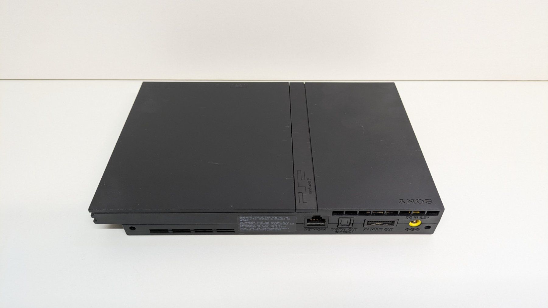 Sony Console: PlayStation 2 Slim mit 2 Controller ORIGINAL – Usato da Menziken venduto da mame18 4