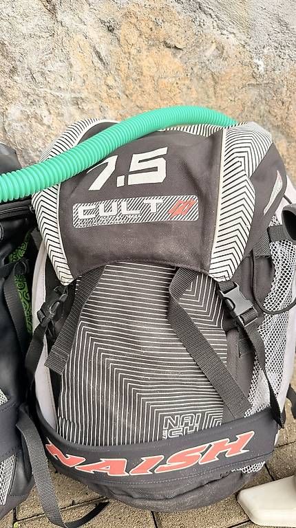 Kite: Kitesurf équipement complet – D'occasion à Miex par ann_t9qq 1