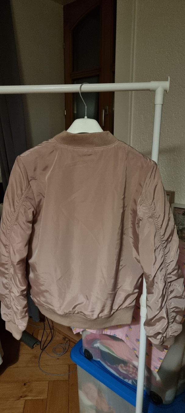 Vestes: Veste bomber rose poudré TAILLE152 – Neuf avec emballage d'origine à La Chaux-de-Fonds par Eliohane.Crea 2