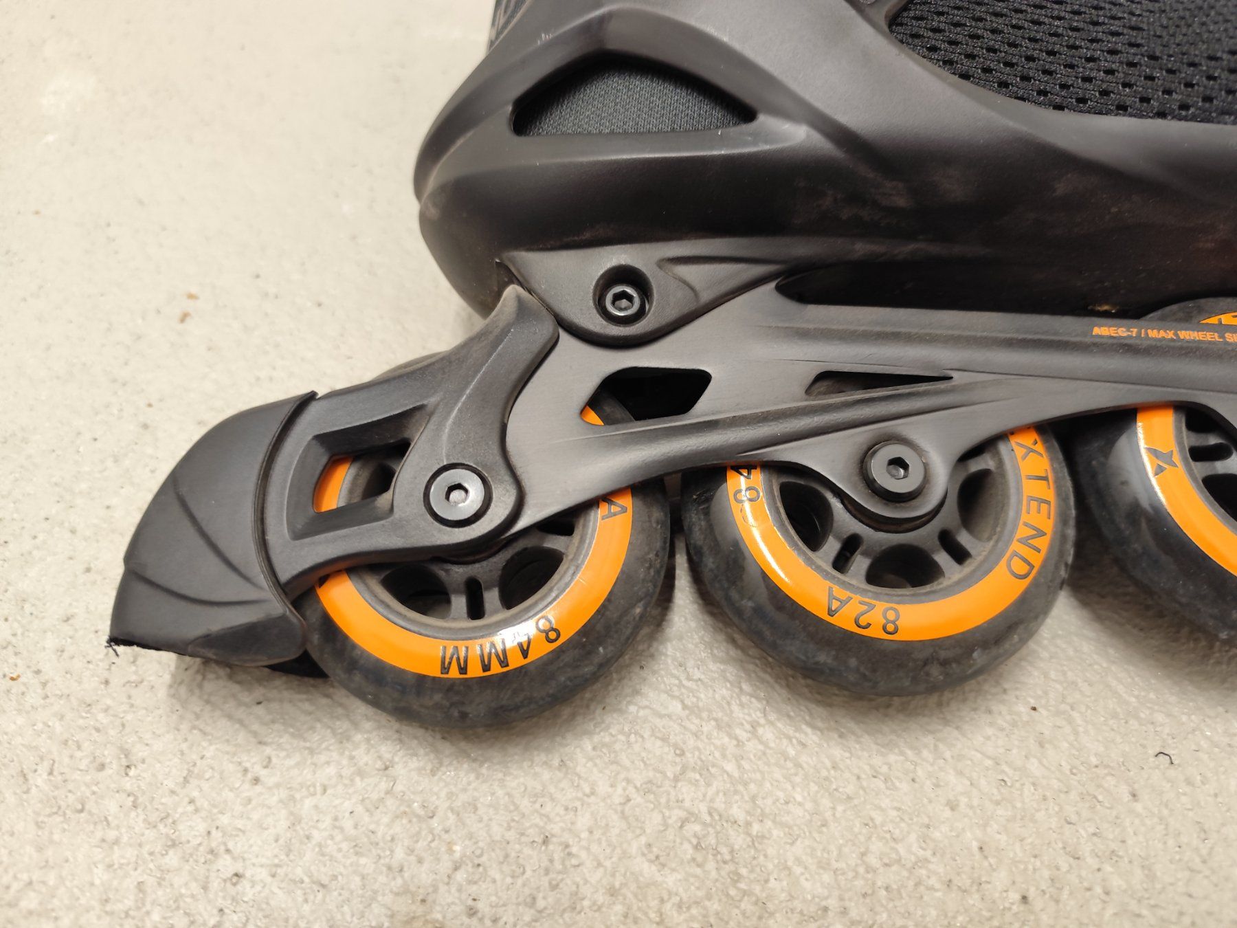 Pattini in linea & Pattini a rotelle: Rollerblade Inlineskates Gr. 41 + Schoner Set S – Usato da Glattpark(Opfikon) venduto da vrau 1