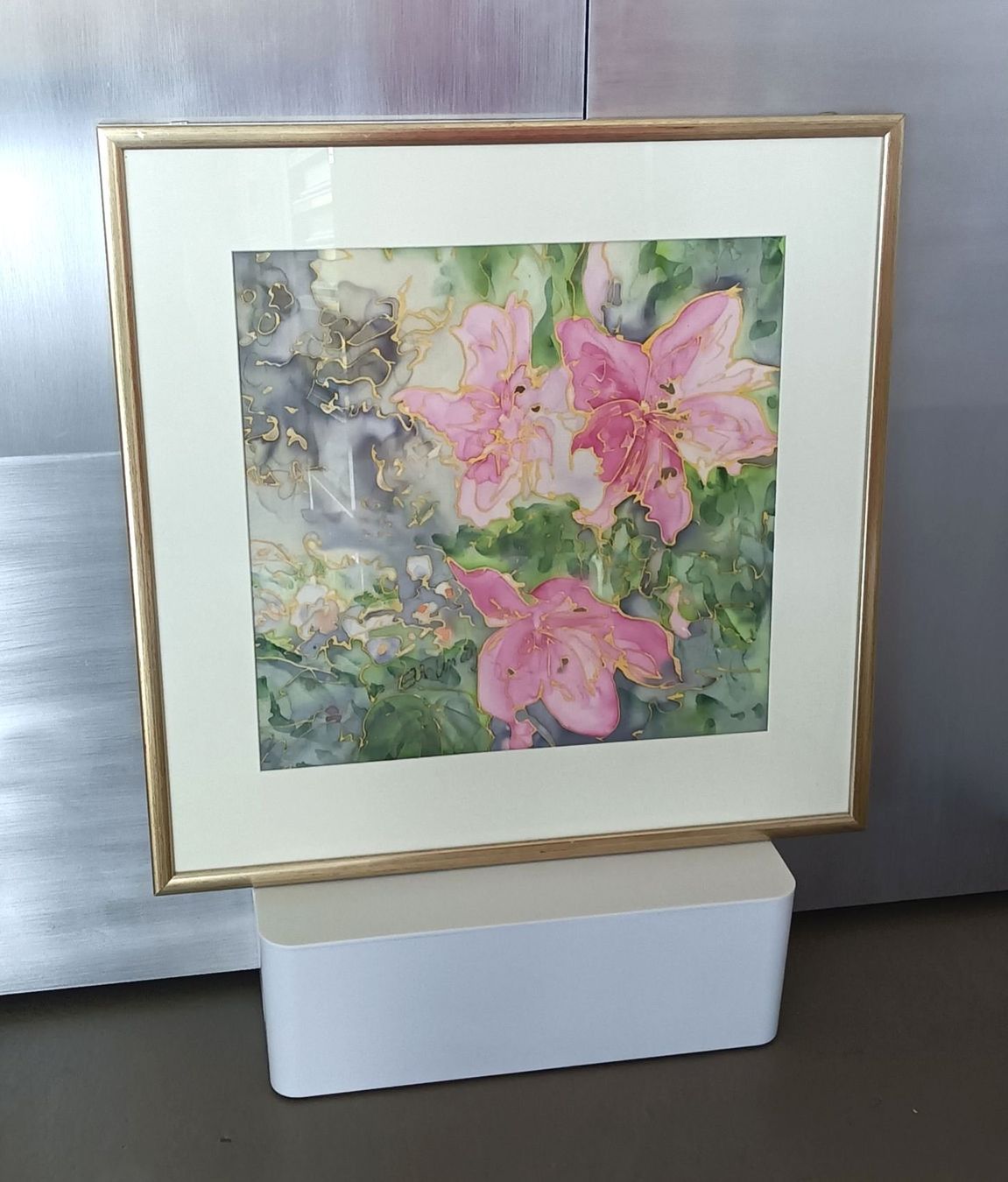 Dipinti: Nr27 Seidenbild mit rosa Lilien – Usato da Teufen ZH venduto da bee50two