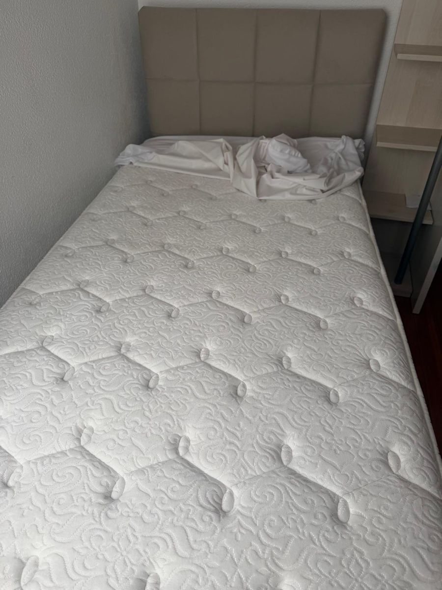 Chesterfield Divani: Komplette Haushaltsausstattung – Usato da Dübendorf venduto da ANBLACK06 7