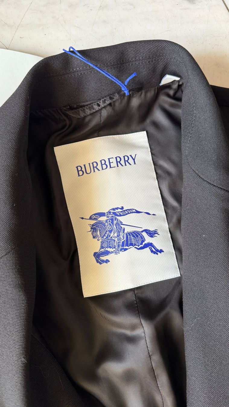 Burberry Cappotti: New wool coat Burberry – Nuovo e nell'imballaggio originale da Lugano venduto da juledo 3
