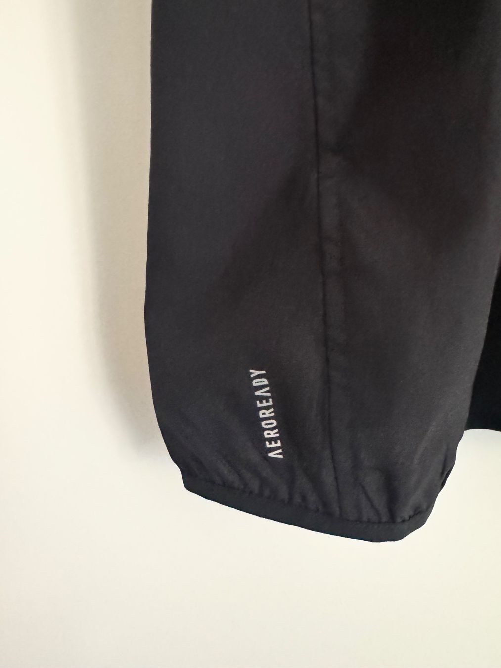 Adidas Giacche: Adidas runnig shortsleeve zip jacket size M – Nuovo (secondo la descrizione) da Zürich venduto da Linen218 8