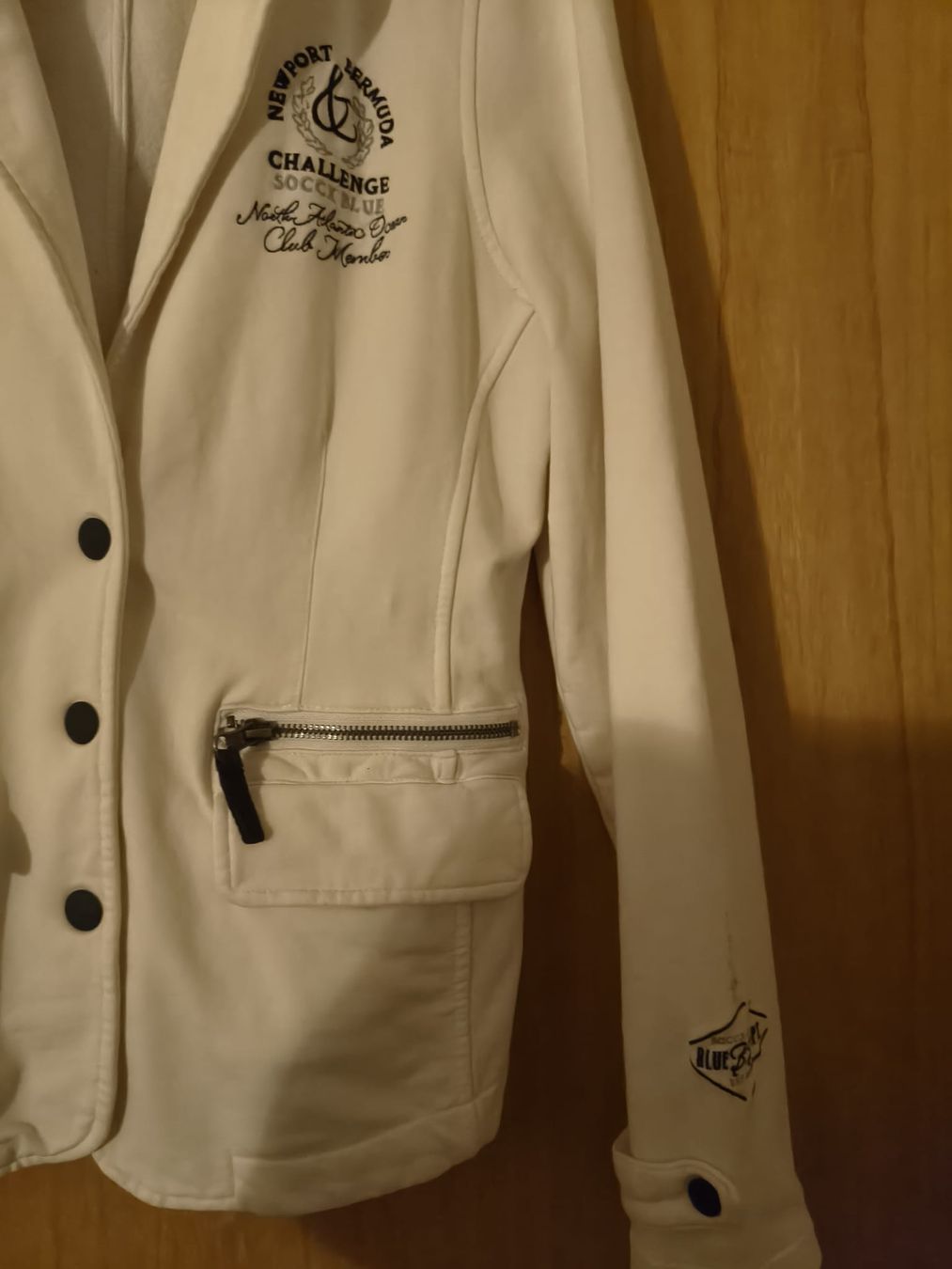 Jacken: Light Jacket – Neu und originalverpackt aus Russikon von pok_t7nq 3