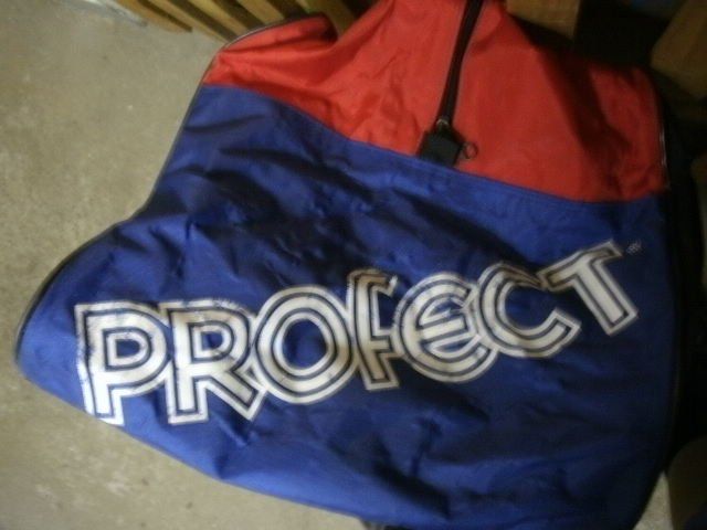 Taschen: Grosse Reisetasche / Sporttasche "PROTECT" – Gebraucht aus Zürich von Tivoli2 2