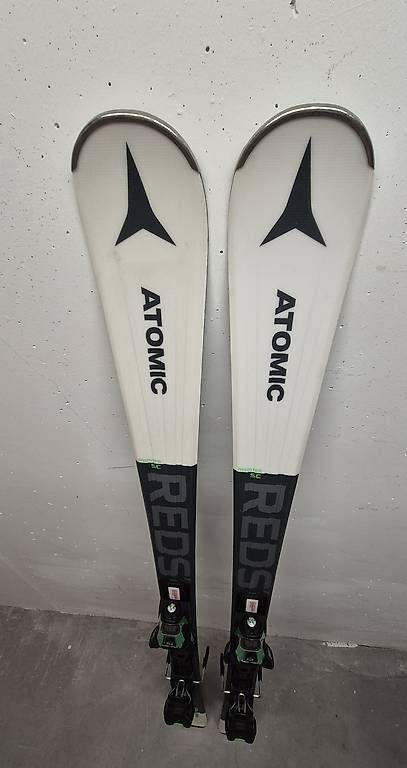 Atomic Sci: Atomic Redster SC mit Bindung-Top-156cm – Usato da Vilters venduto da tin1tho 4