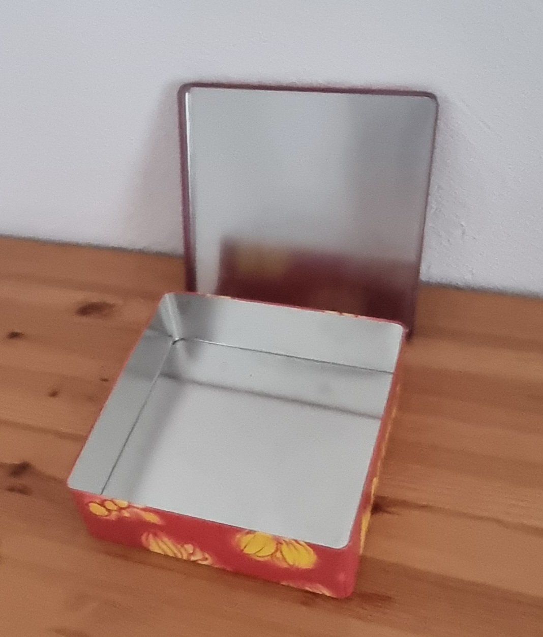 Contenitori & Simili: Keksdose Kambly Special Edition Dose Blechdose – Usato da Affoltern am Albis venduto da thingsANDthings 3