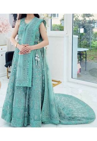 INDISCHEN SARI