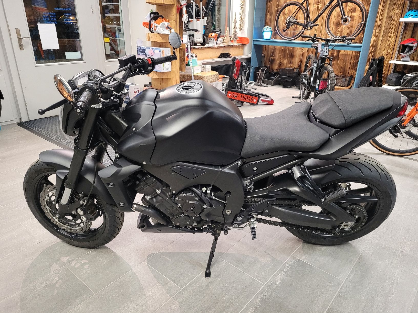 Yamaha Strada: Yamaha FZ1 – Usato da Giswil venduto da bruno1216 2