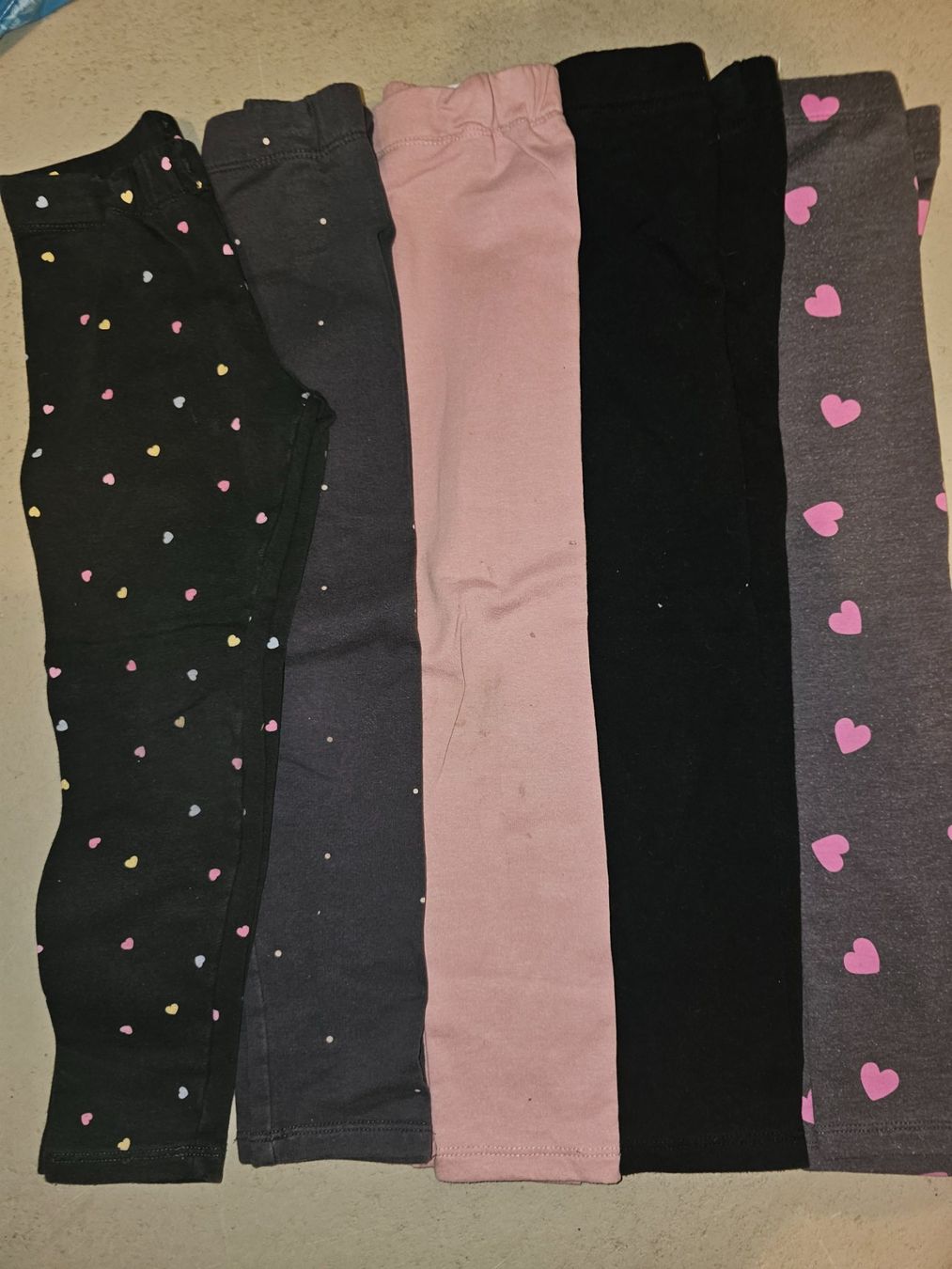 H&M Collant & Leggings: Leggins gefüttert Gr. 110 – Usato da Ebikon venduto da Mauzi86