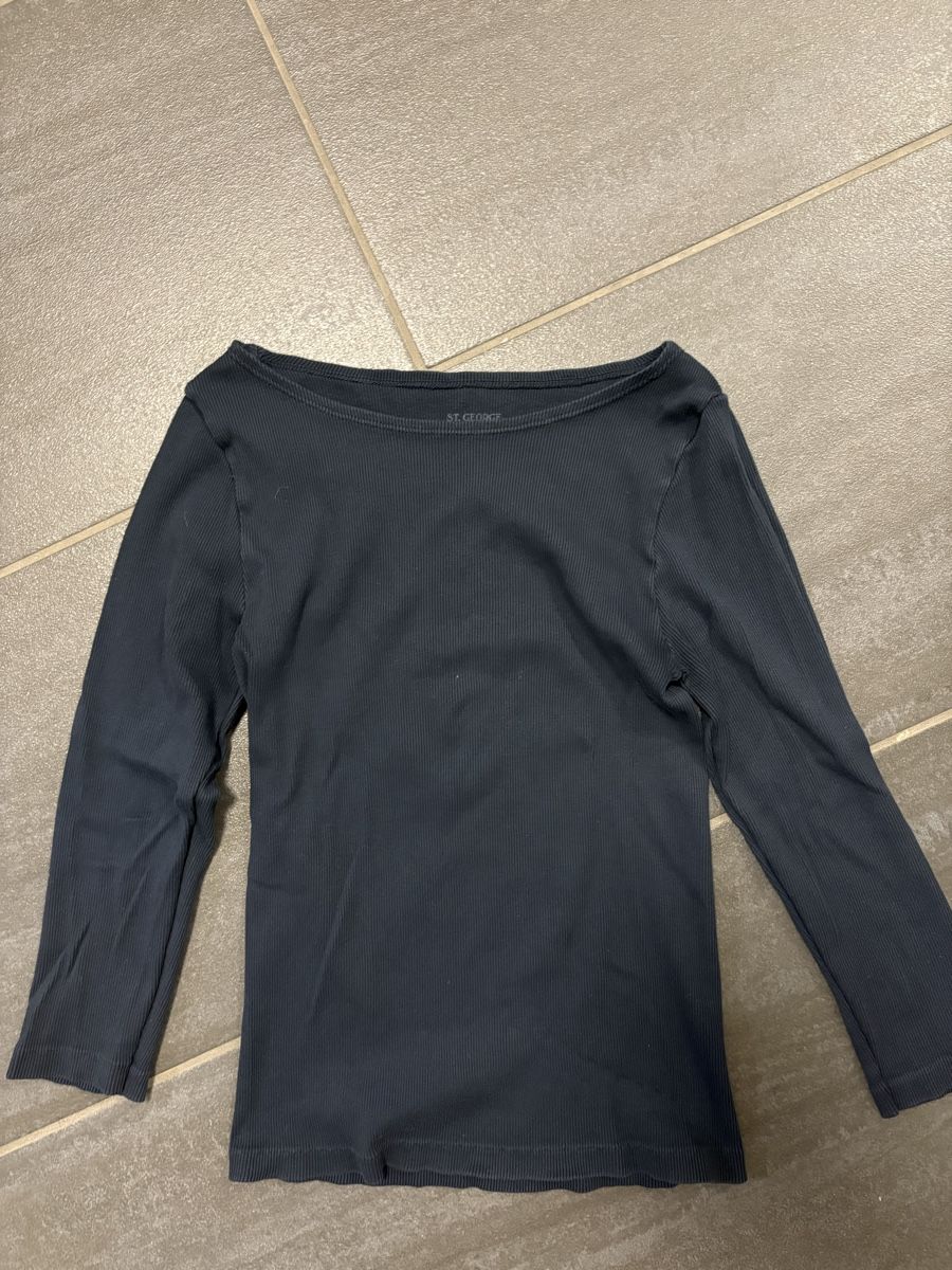 Brandy Melville T-shirts: Brandy Melville longsleeve – D'occasion à Rümlang par svent 1