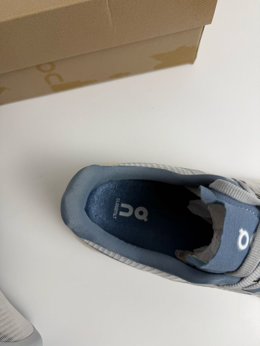 On Chaussures hommes: On Cloud Sneaker grau blau neu mit Originalkarton – Neuf avec emballage d'origine à Luzern par kim221080 5