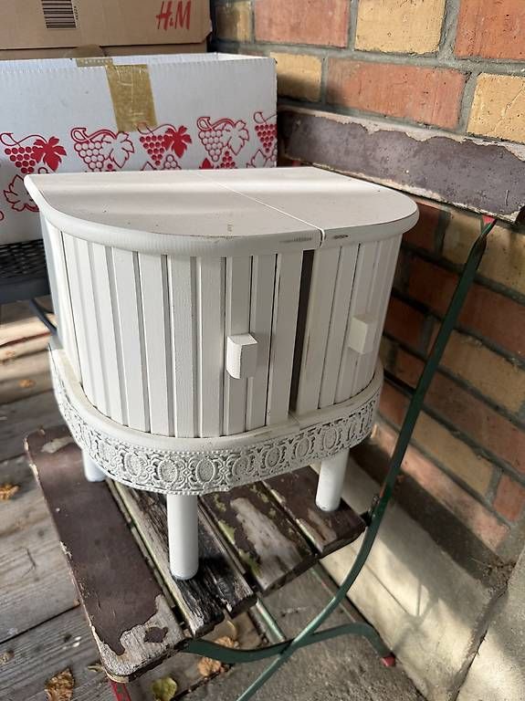 Comodini: Shabby Chic Möbel – Usato da Toffen venduto da Papajoe