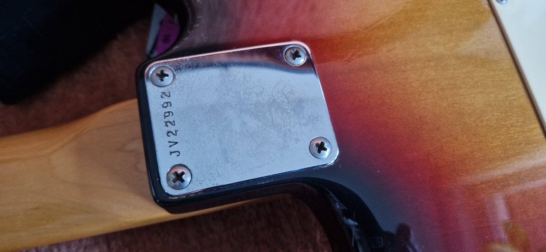 Fender Musikinstrumente: Fender Stratocaster JV22992 (1982-1984) – Gebraucht aus Gwatt (Thun) von Hugohabicht101 3